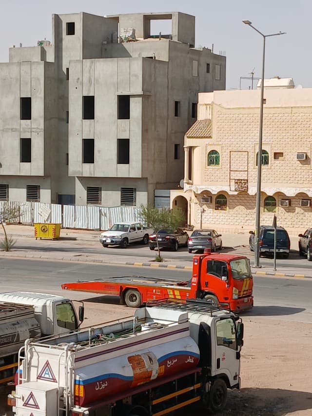 خدمات توصيل وتوزيع  داخل وخارج الرياض