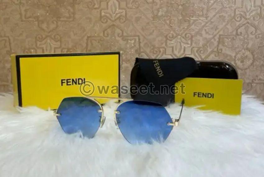 نظارات FENDI  للبيع 1