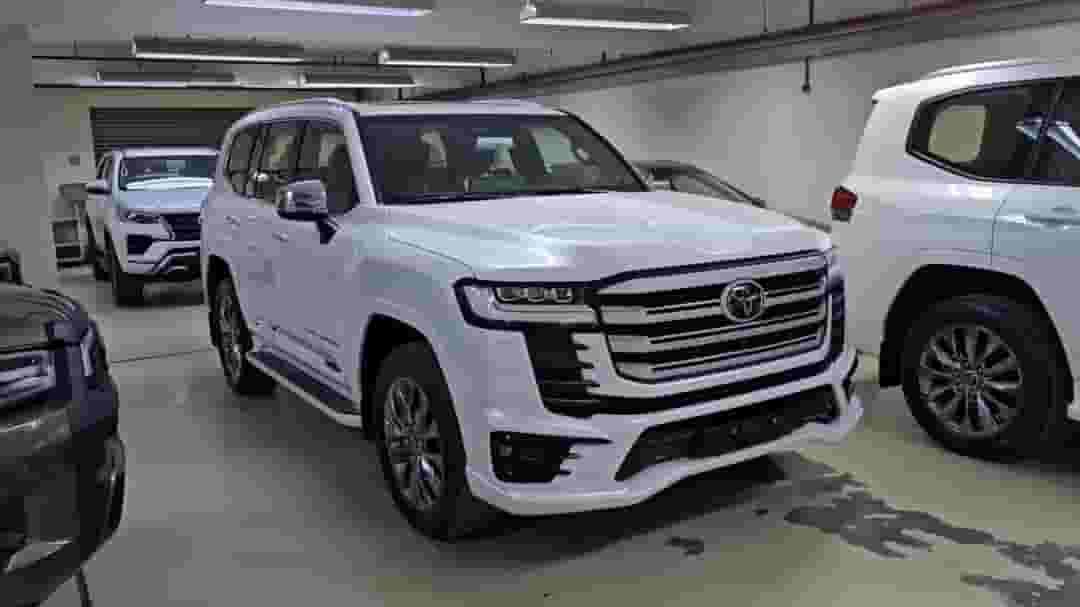 TOYOTA LAND CRUISER TWIN TURBO VXR MODEL 2024 TOYOTA LAND CRUISER TWIN TURBO VXR MODEL 2024