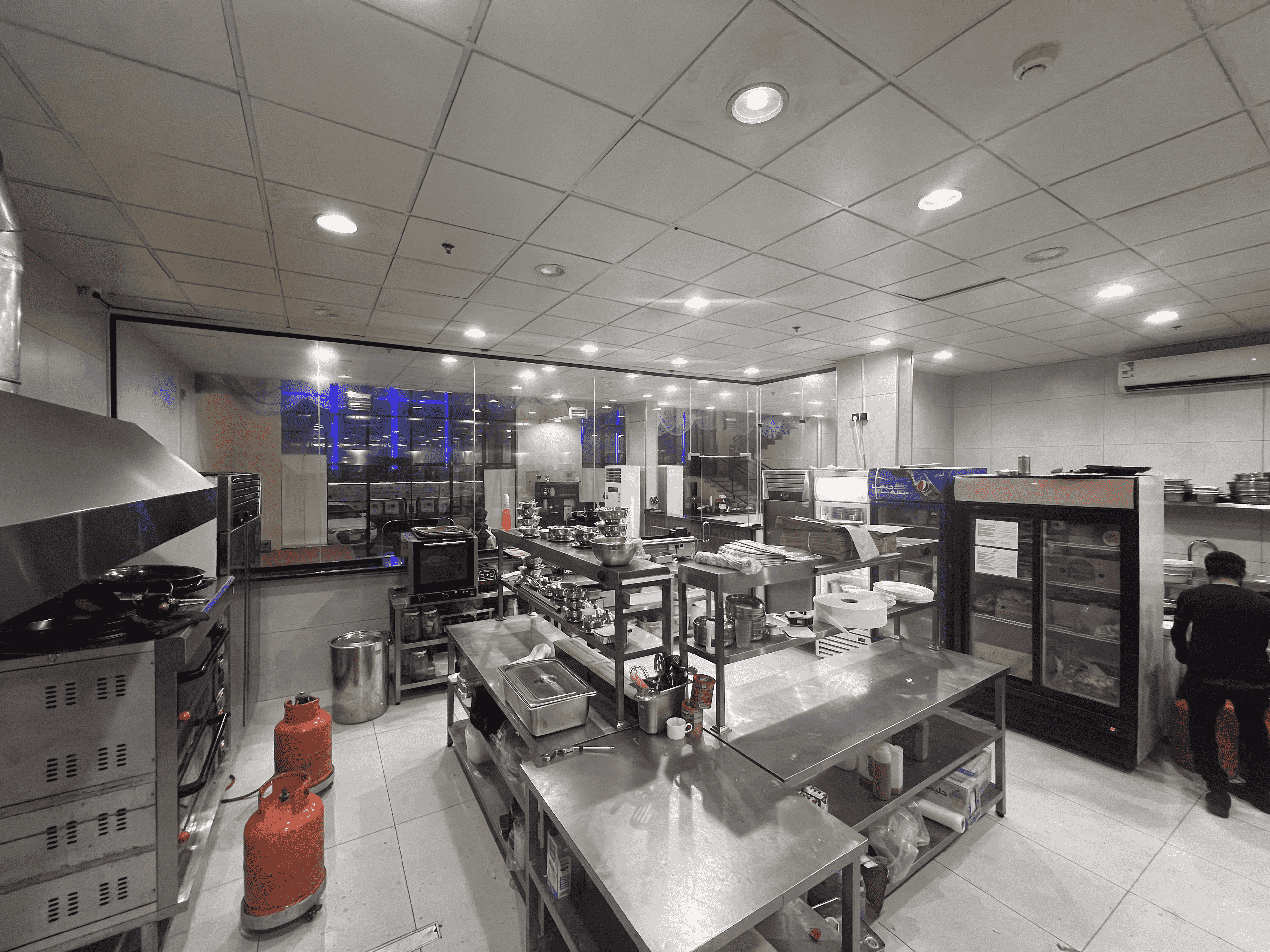 مطعم للبيع بكامل معداته في جدة مطعم للبيع بكامل معداته في جدة